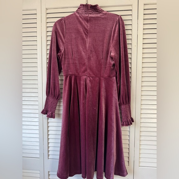 Velvet dress - Picture 3 of 4